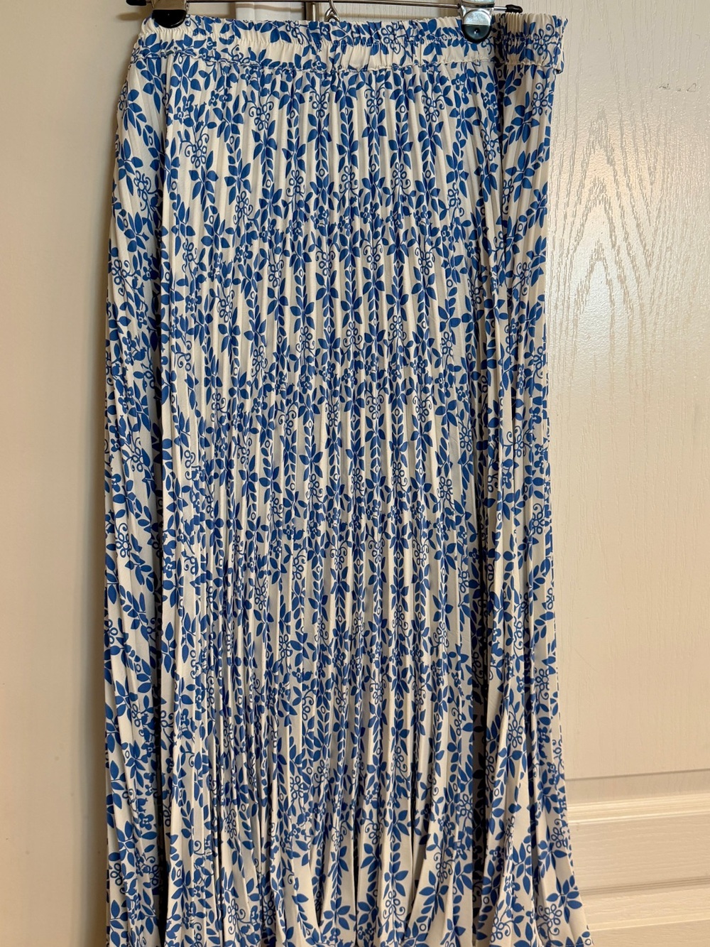 Skies Are Blue White Maxi Skirt with Blue Floral Print - Picture 3 of 3